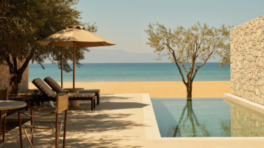 Amanzoe Griechenland Hotel Ein Luxus -beach-club-cabana