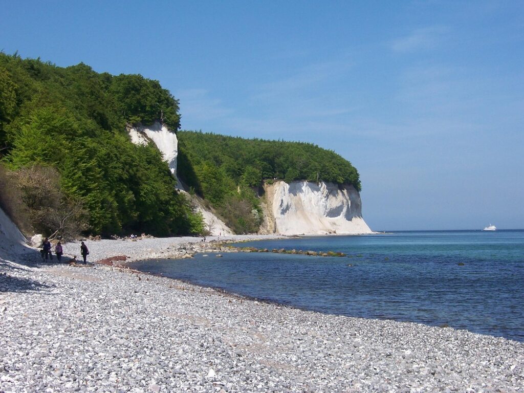 Top 10 Außergewöhnliche Kurztrips mit Kindern in Deutschland 🌟 3 Kreidefelsen auf Rügen -Außergewöhnliche Kurztrips mit Kindern in Deutschland