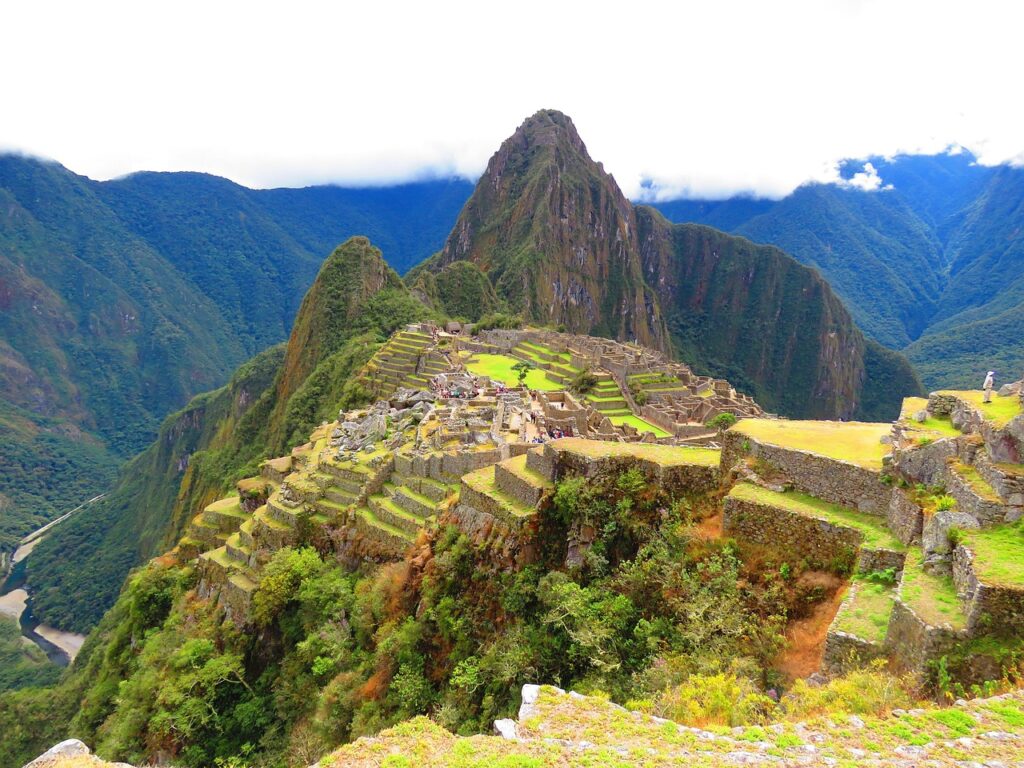 Top 10 Außergewöhnliche Reiseziele für 2025 Weltweit 🌍 6 Top 10 Außergewöhnliche Reiseziele Weltweit - Machu Picchu Peru