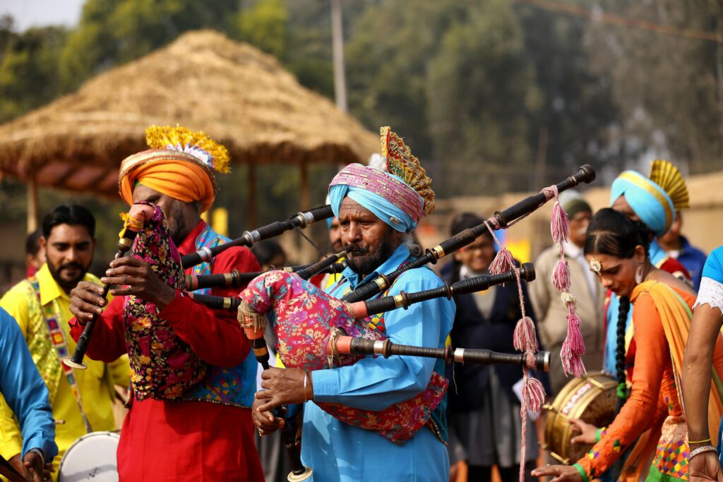 Verborgene Feste weltweit: 10 kulturelle Mikrofeste abseits des Mainstreams 5 Wangala Festival Indien - Verborgene Feste weltweit
